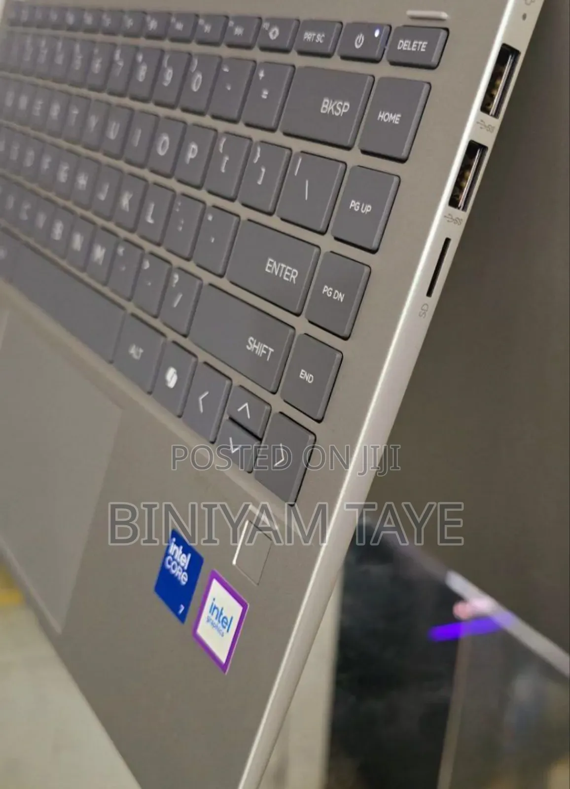 New Laptop HP Envy X360 8GB Intel Core I5 SSD 512GB