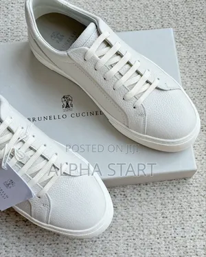  Brunello Cucinelli 
(Quality)
Made in Italy 
 