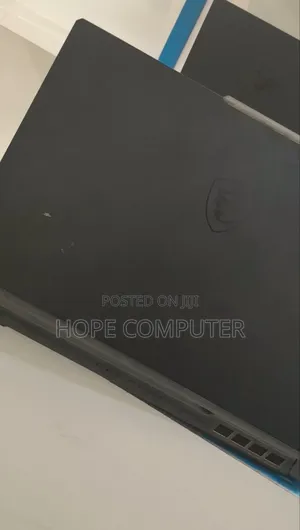 New Laptop MSI Cyborg 15 16GB Intel Core Ultra 7 SSD 1T