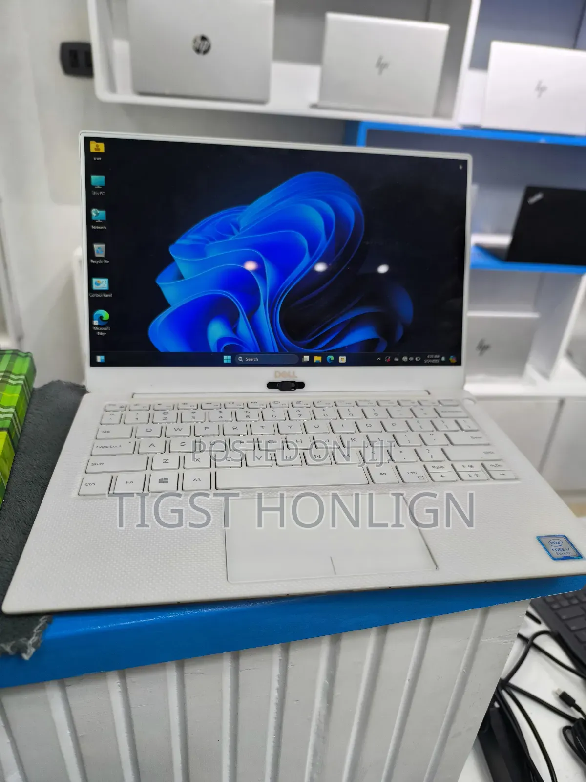 New Laptop Dell XPS 13 8GB Intel Core I7 SSD 512GB