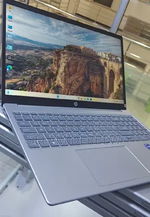 New Laptop HP Stream Notebook 16GB Intel Core I5 SSD 512GB