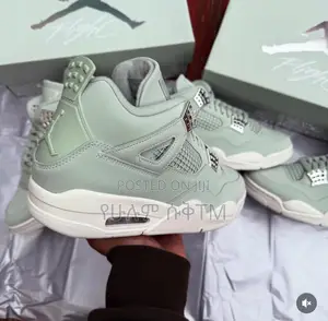 Photo - Original Air Jordan 4 ‘Seafoam Sail’ Men’S Shoes