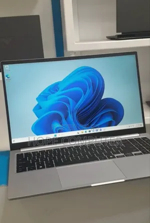 New Samsung Galaxy Book3 360 15 NP750QFG 16GB Intel Core I7 SSD 512GB