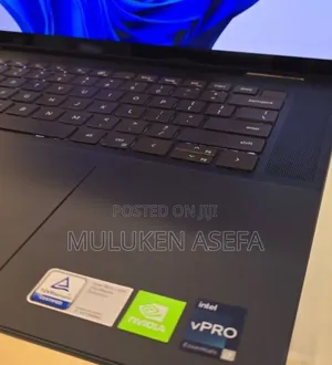 New Laptop Dell Inspiron 15 16GB Intel Core I7 SSD 1T