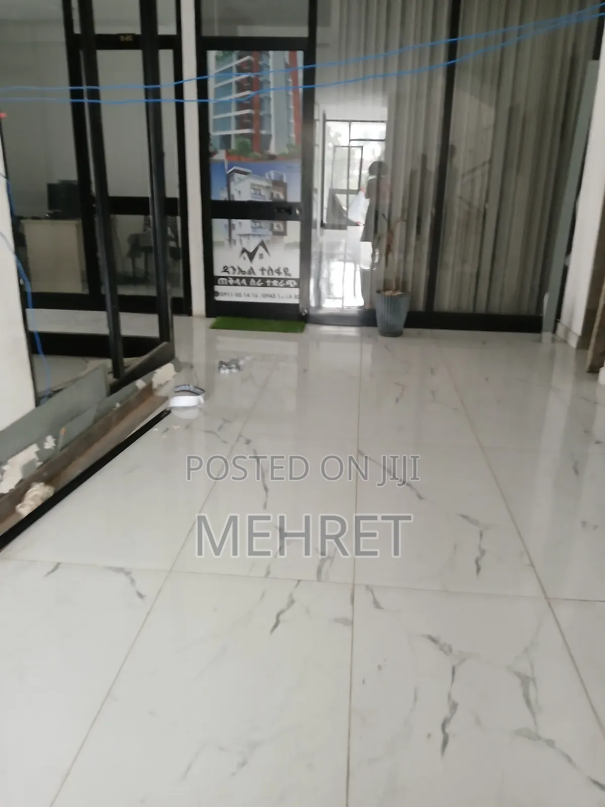 በ መገኛና ሾላ ገበያ ግንባታው ያለቀ እና ስራ የጀመረ የንግድ ሱቅ ለሽያጭ አውጥተናል ካርታ