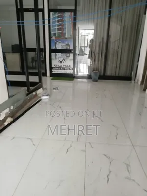 Photo - በ መገኛና ሾላ ገበያ ግንባታው ያለቀ እና ስራ የጀመረ የንግድ ሱቅ ለሽያጭ አውጥተናል ካርታ