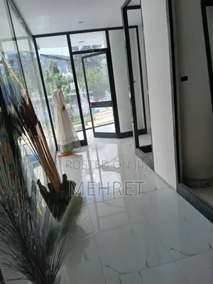 በ መገኛና ሾላ ገበያ ግንባታው ያለቀ እና ስራ የጀመረ የንግድ ሱቅ ለሽያጭ አውጥተናል ካርታ