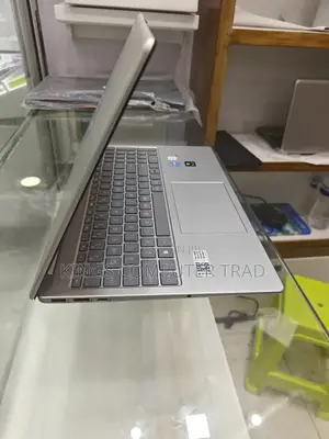 New Laptop HP Stream Notebook 16GB Intel Core I5 SSD 1T