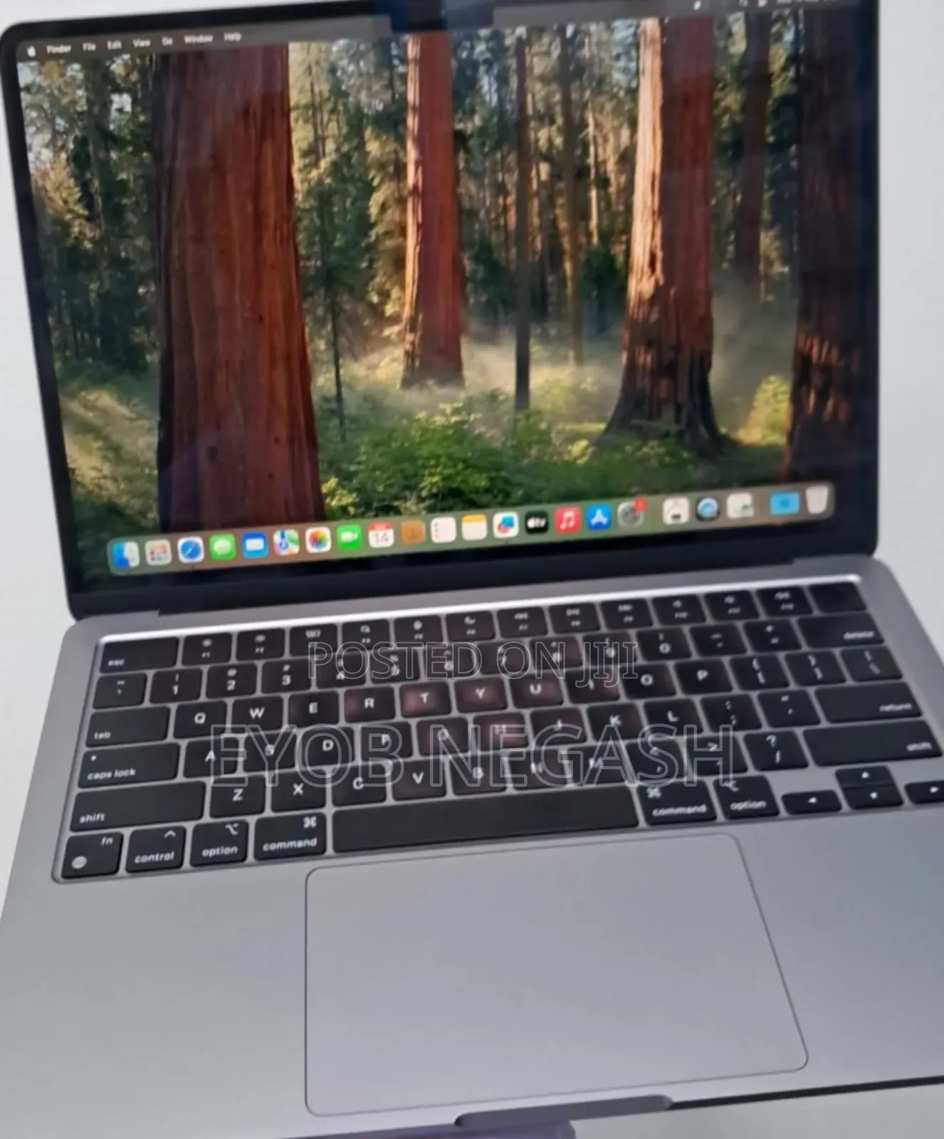 New Laptop Apple MacBook Air 2022 M2 8GB Apple M2 SSD 256GB
