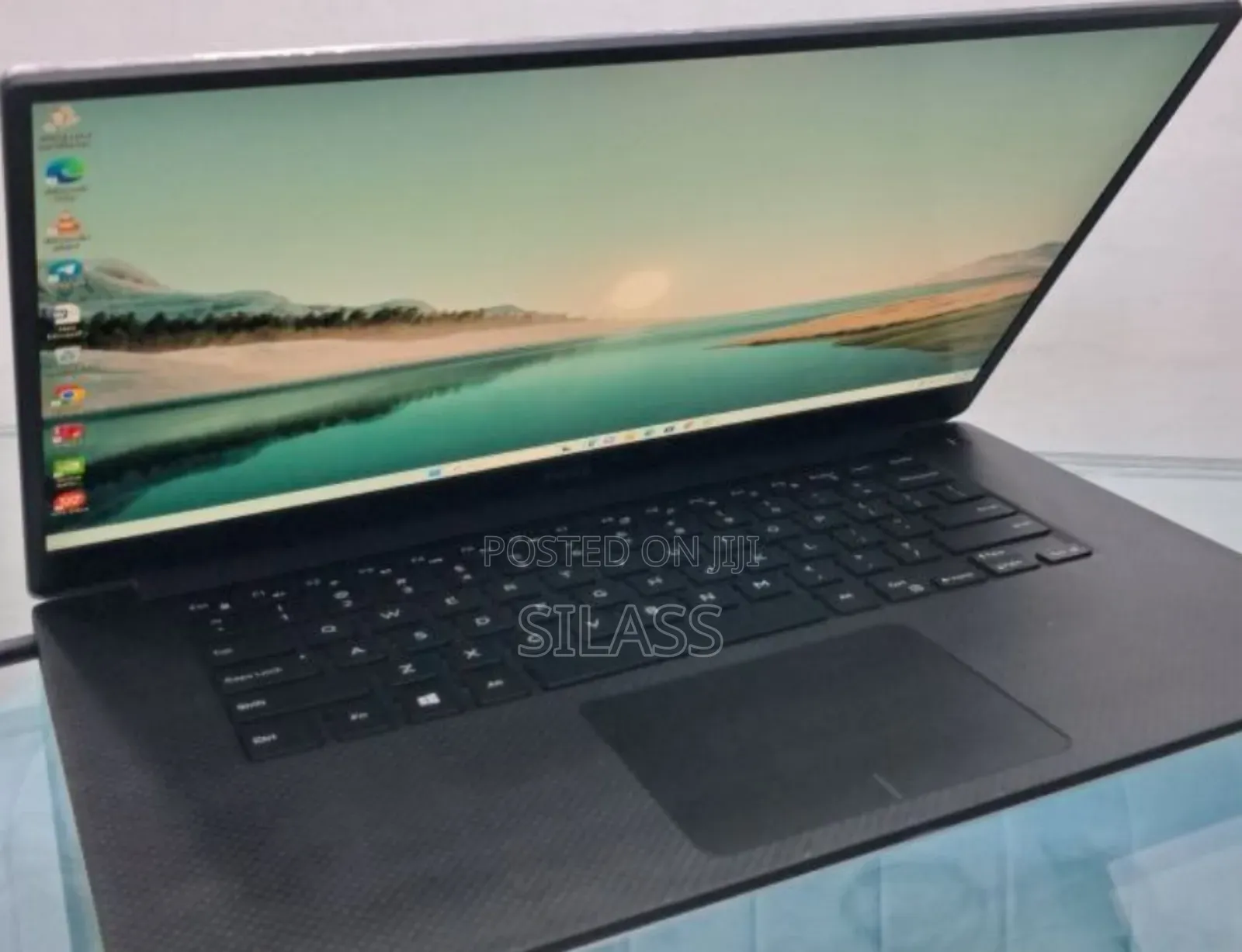 New Laptop Dell XPS 15 9530 16GB Intel Core I7 SSD 512GB