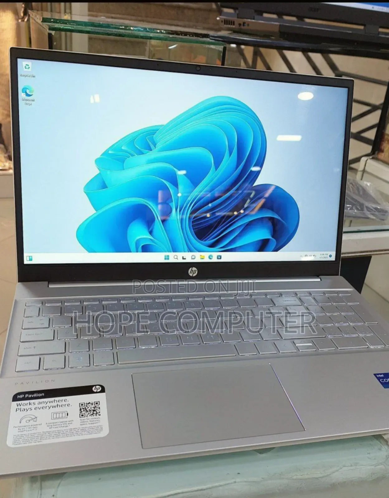 New Laptop HP Pavilion 15 8GB Intel Core I7 SSD 1T