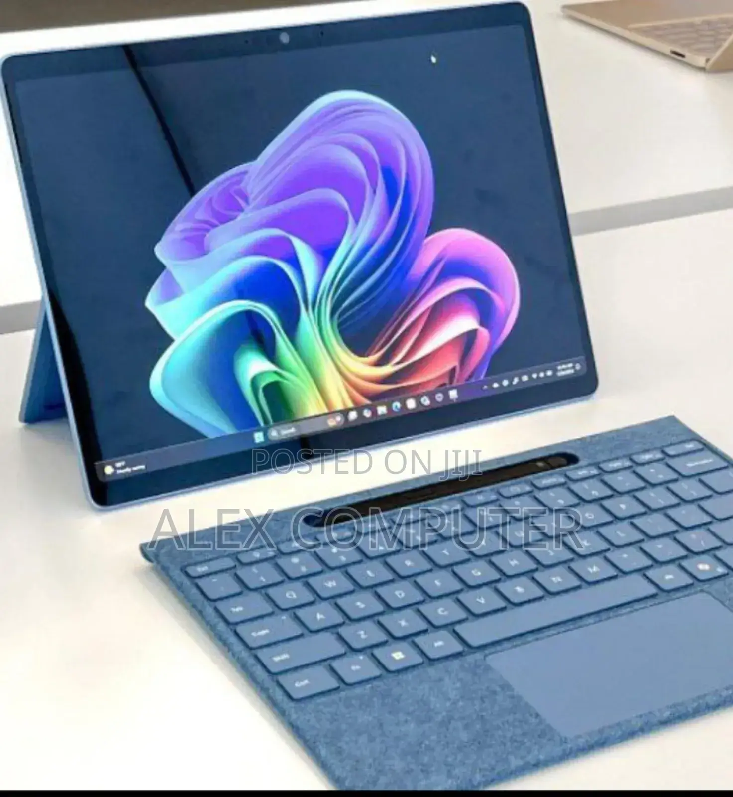 New Microsoft Surface Pro 11th Edition, a Copilot+ PC 16GB SSD 512GB