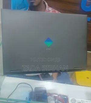 New Laptop HP Omen 17 18GB Intel Core I7 SSD 1T