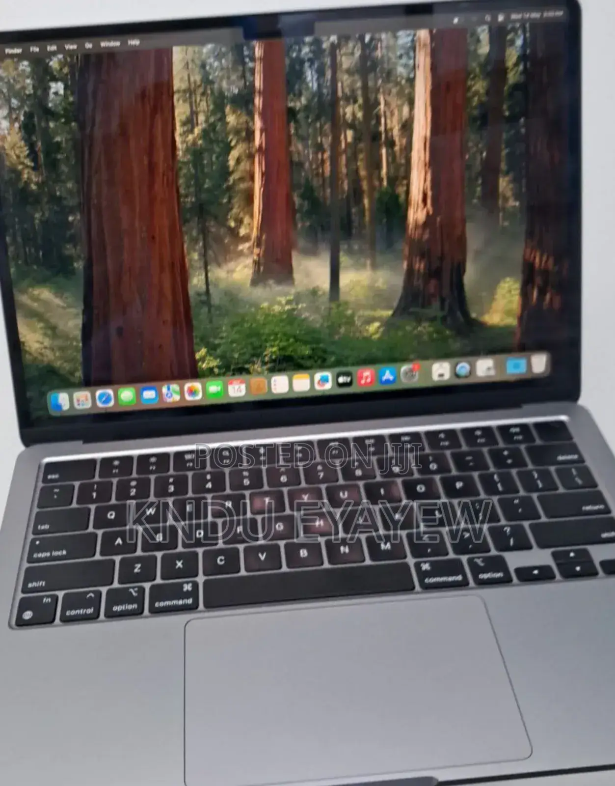 New Laptop Apple MacBook 8GB Apple M2 SSD 250GB