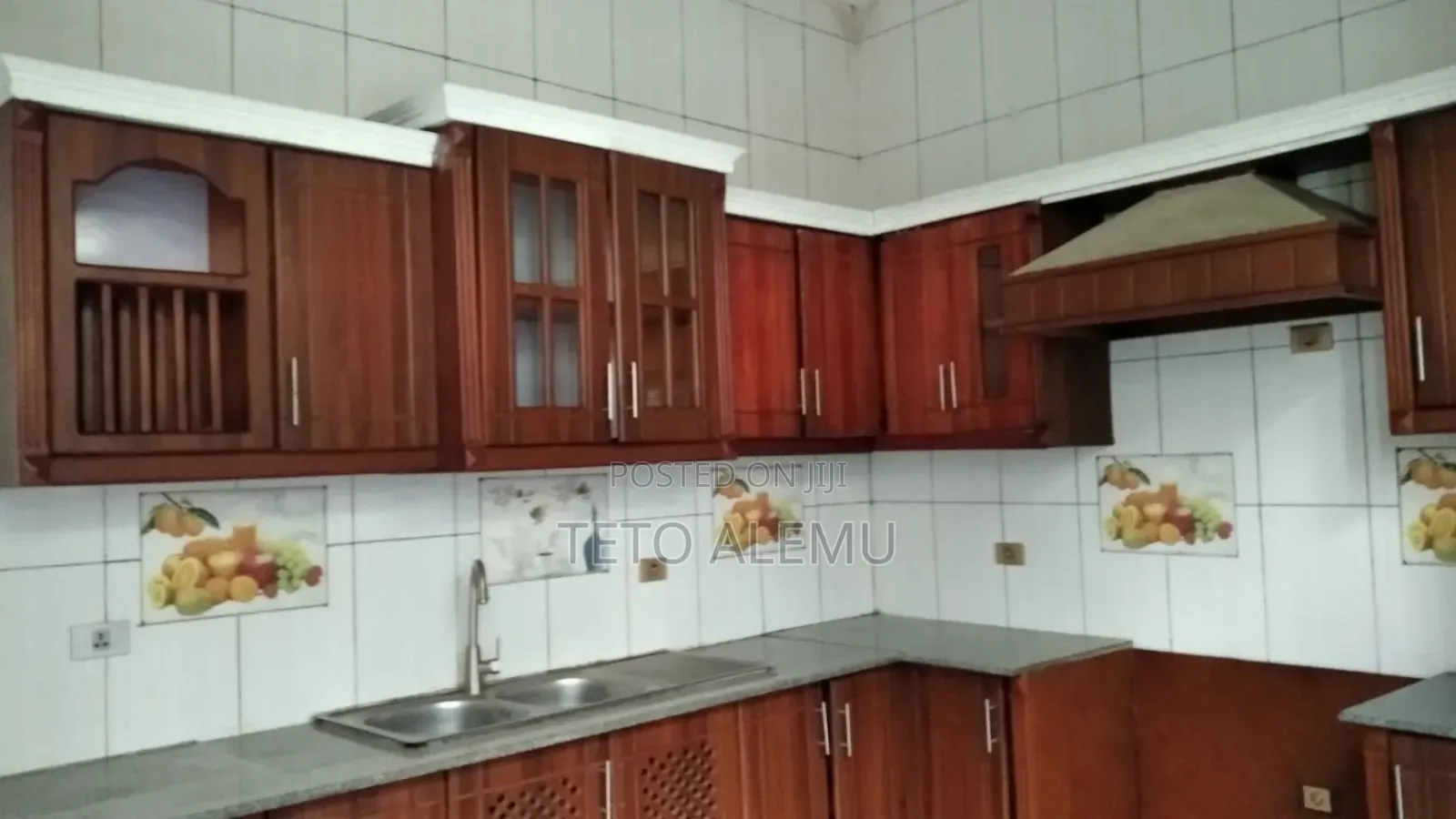 4bdrm Villa in የሚሸጥ ቪላ አያት 225 ካሬ, Bole for sale