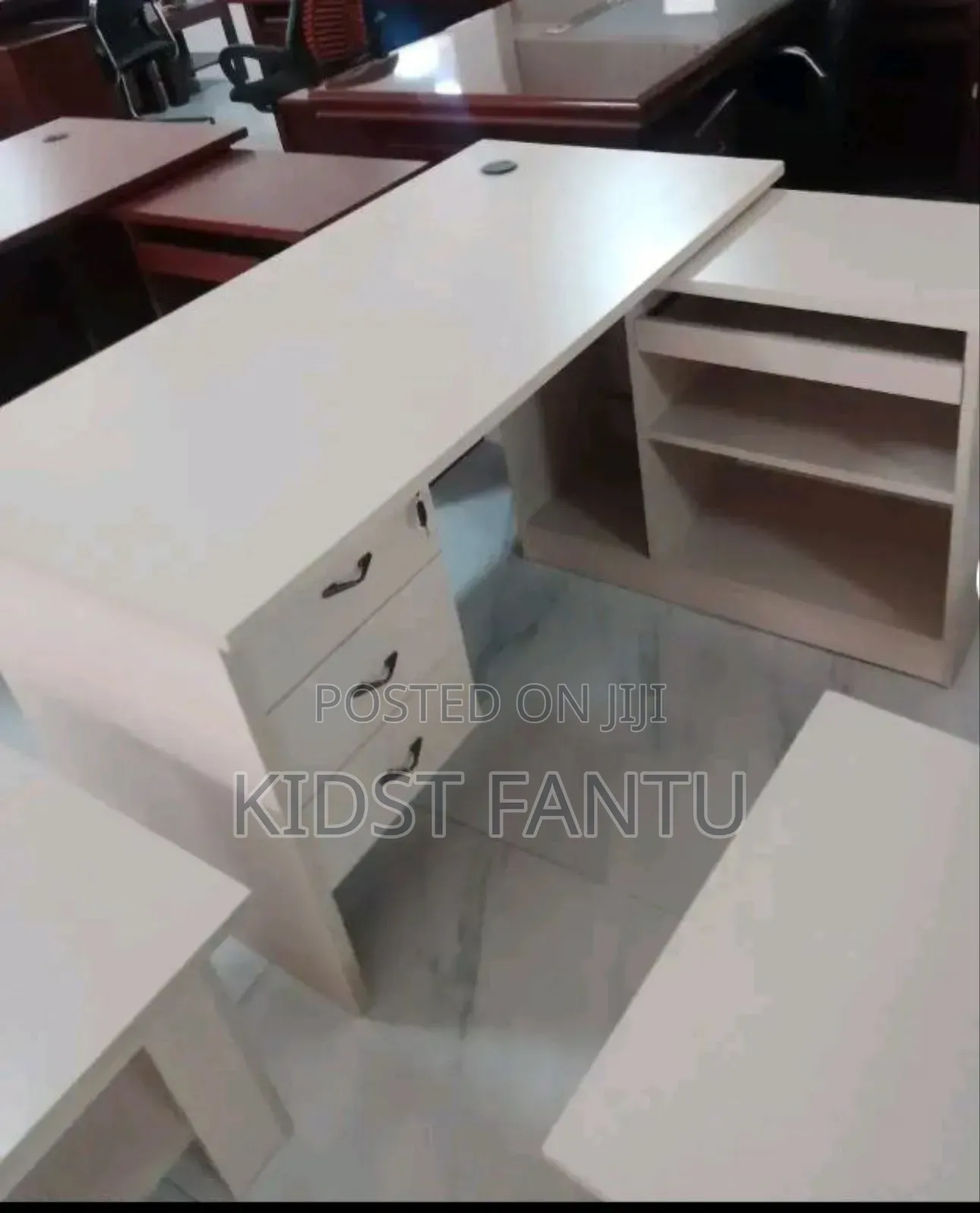 Manajrial Table