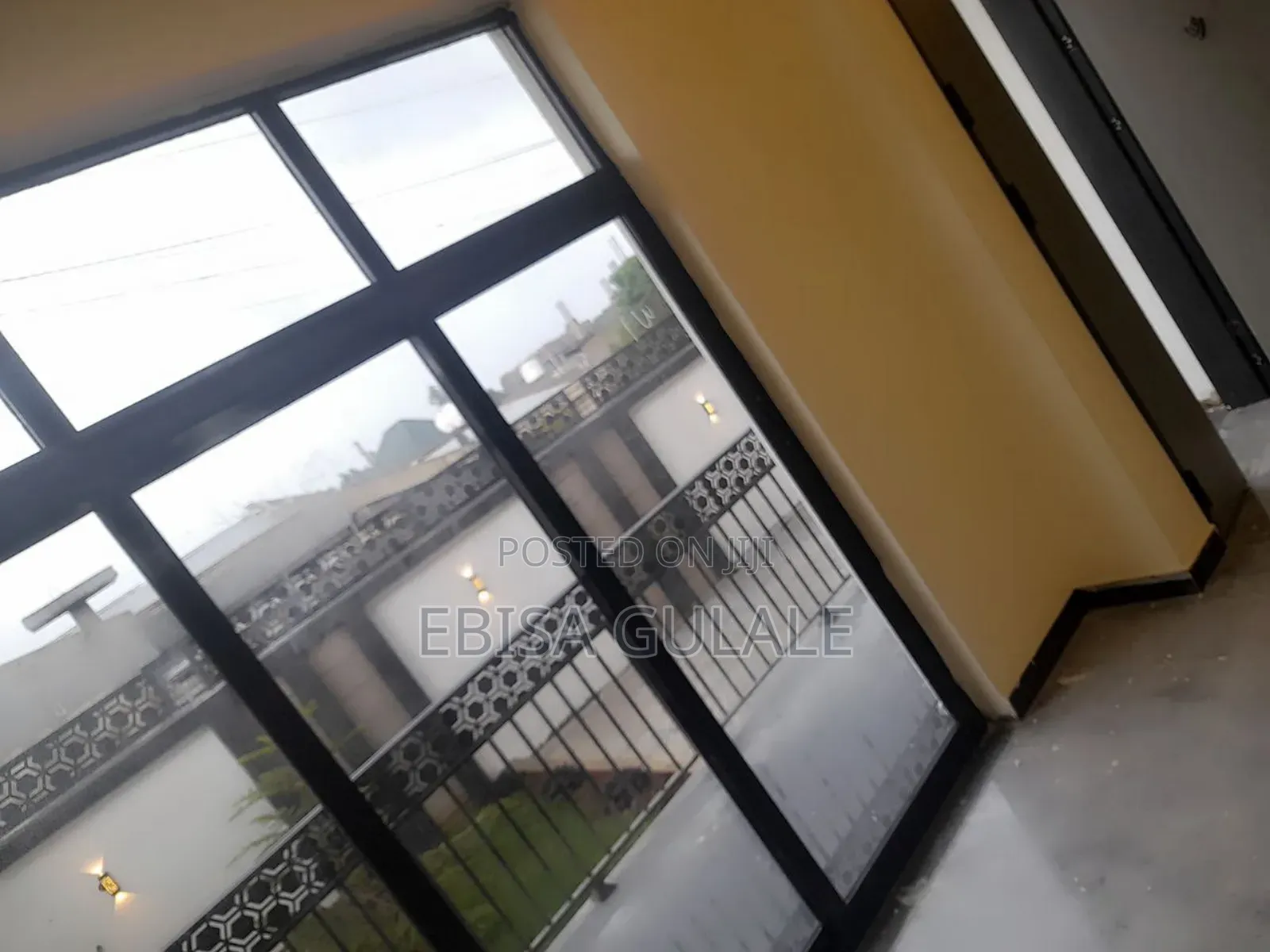 Furnished 5bdrm Apartment in Yeka for rent