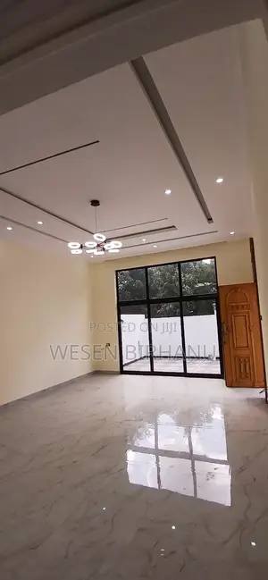 5bdrm Villa in የ ግል ቤት, Addis Ketema for sale