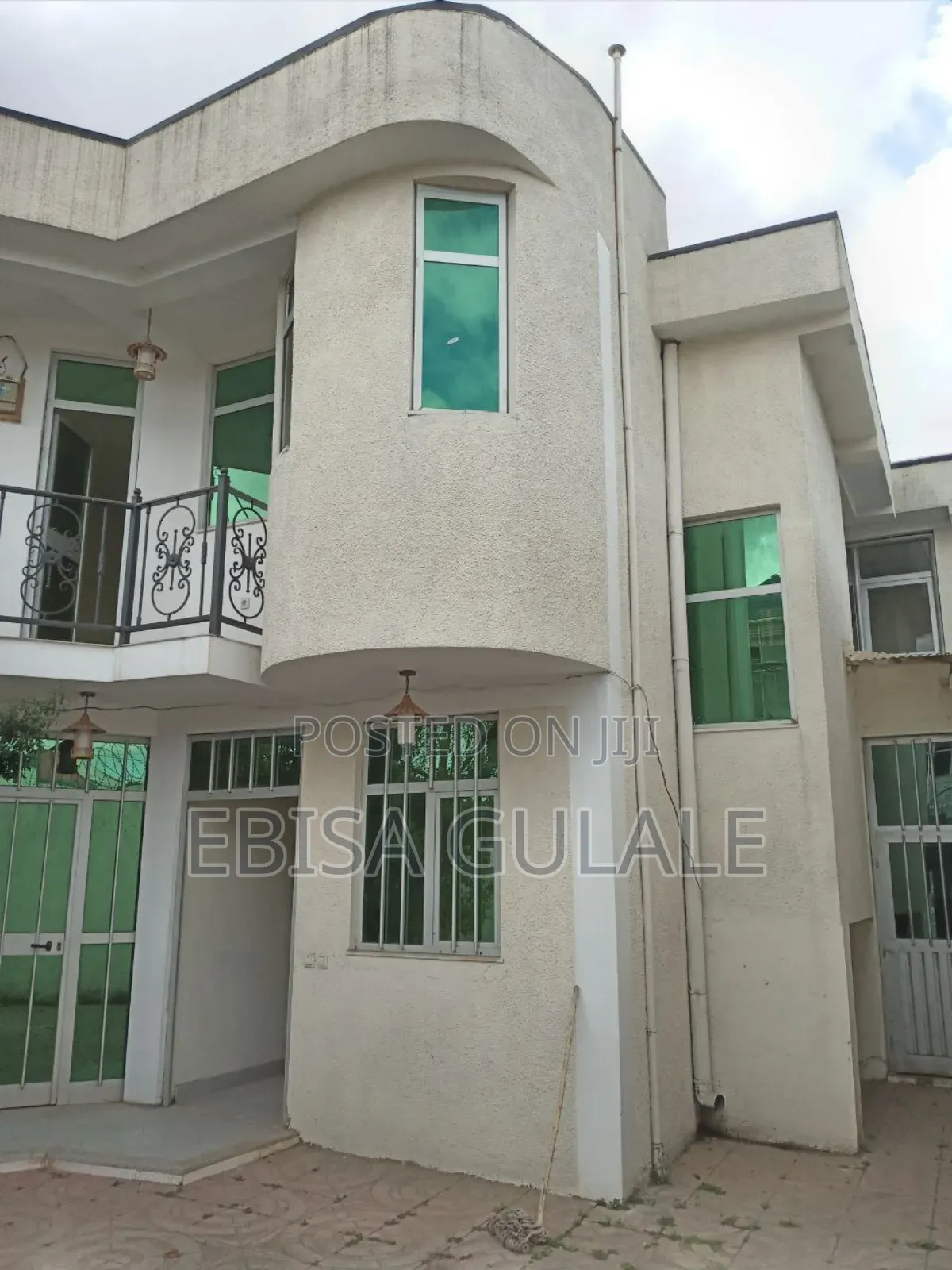 Furnished 4bdrm Apartment in Yeka for rent