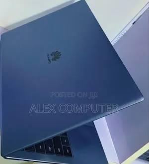 Photo - New Laptop Huawei MateBook 13 WRT-W19E 8GB Intel Core I5 SSD 256GB