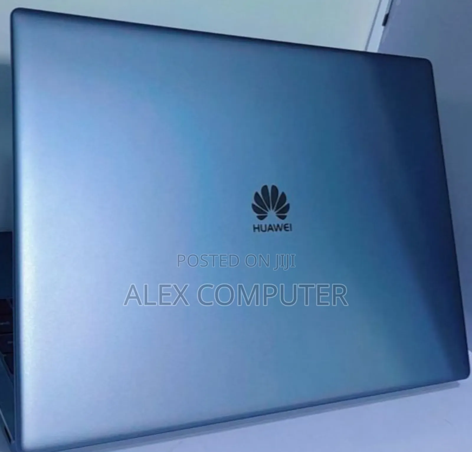 New Laptop Huawei MateBook 13 WRT-W19E 8GB Intel Core I5 SSD 256GB