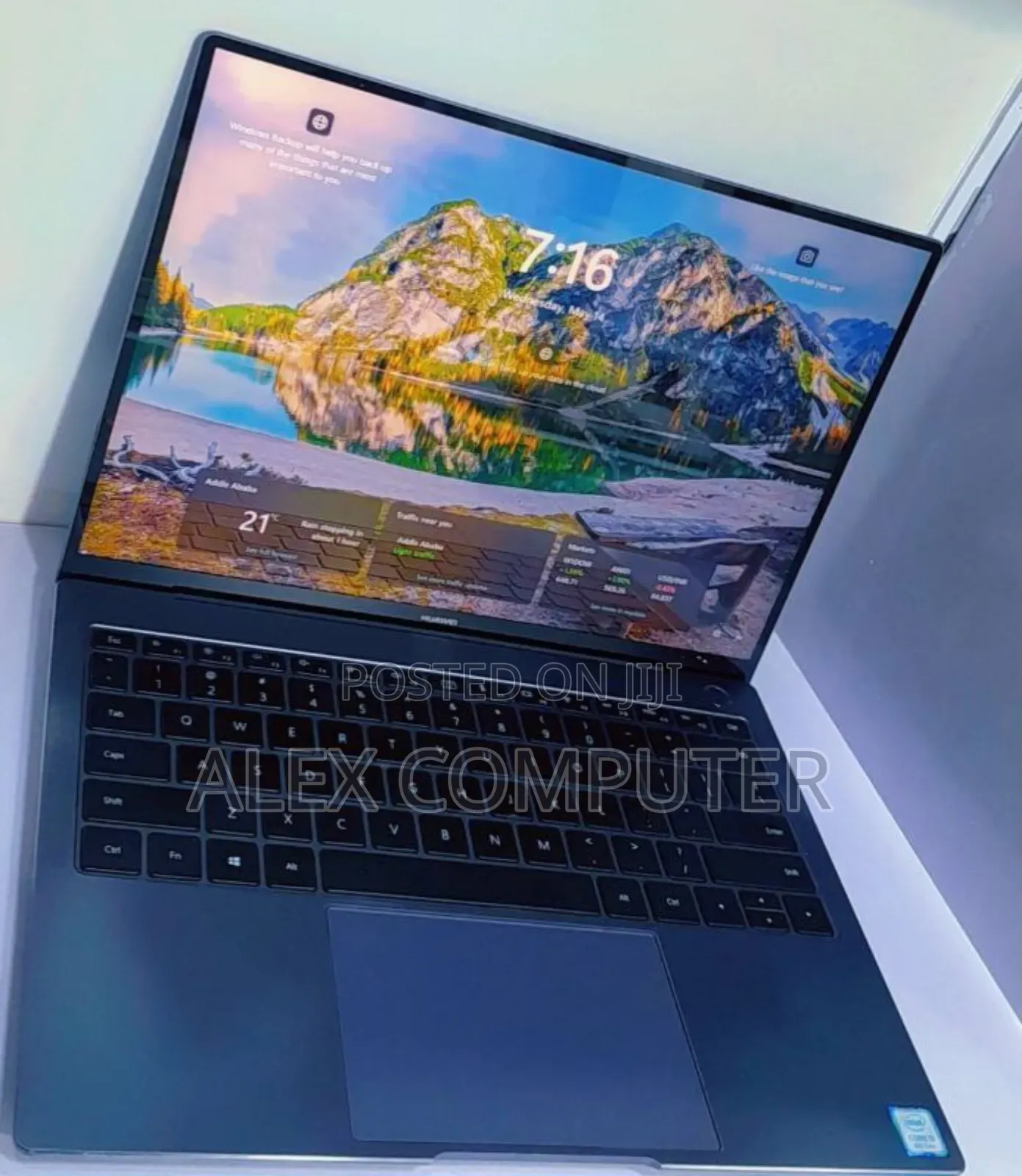 New Laptop Huawei MateBook 13 WRT-W19E 8GB Intel Core I5 SSD 256GB