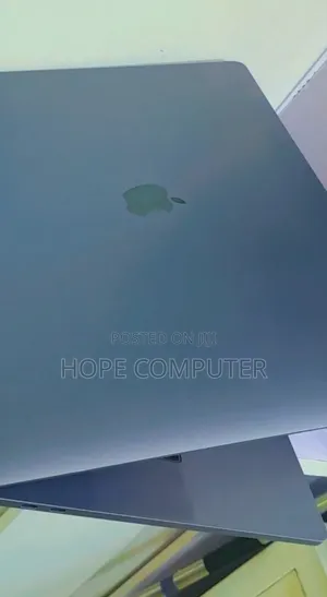 New Laptop Apple MacBook Pro 2017 16GB Intel Core I7 SSD 512GB