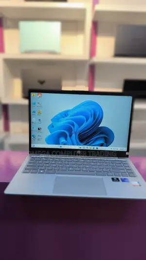 New Laptop HP Stream Notebook 16GB Intel Core i7 SSD 512GB