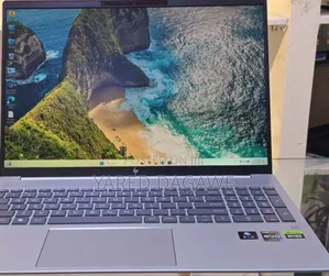Photo - New Laptop HP 16GB Intel Core I7 SSD 1T
