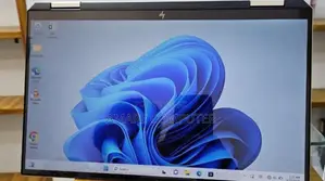 New Laptop HP Spectre 16GB Intel Core I7 SSD 1T