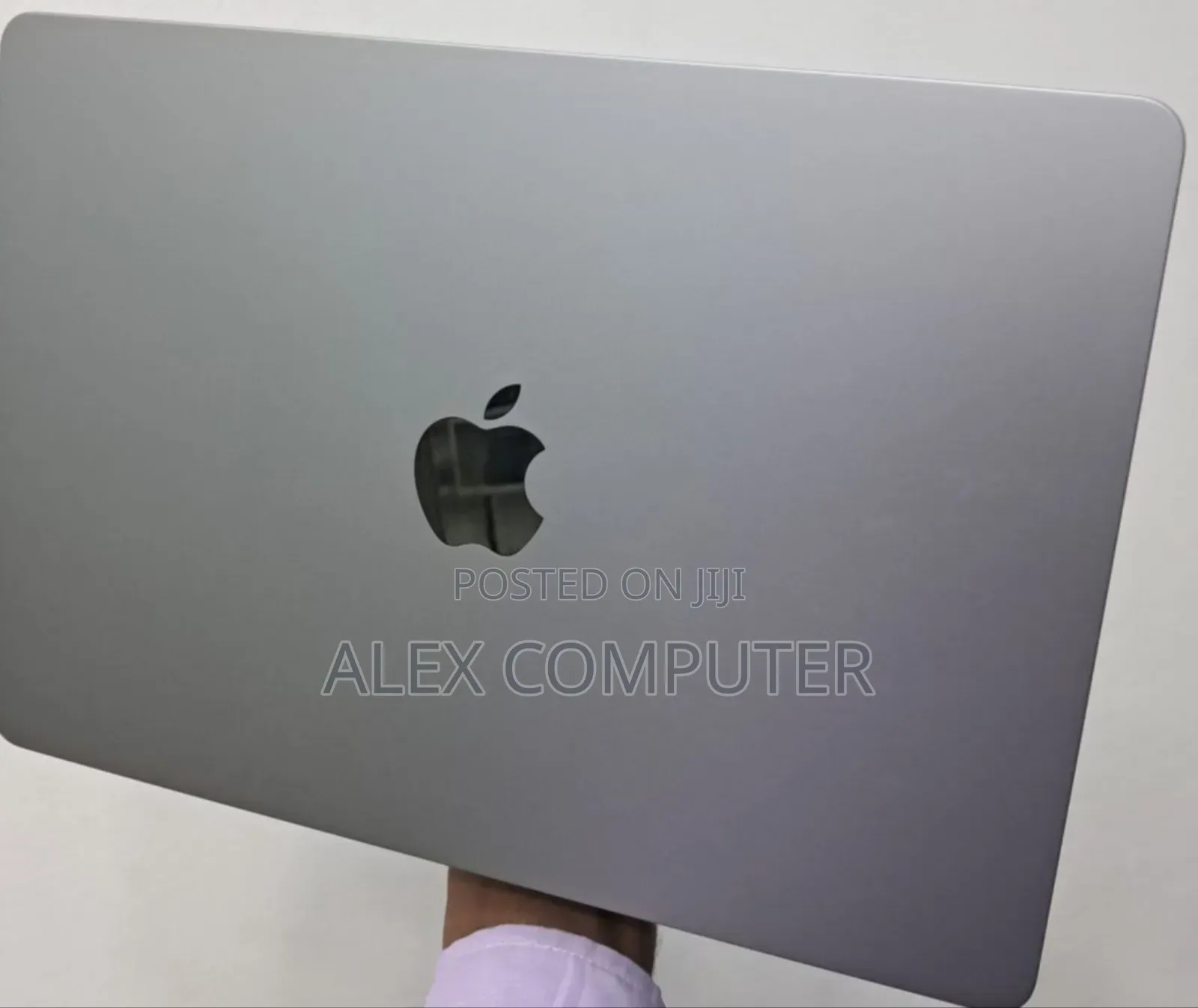 New Laptop Apple MacBook Air 2022 M2 8GB Apple M2 SSD 256GB