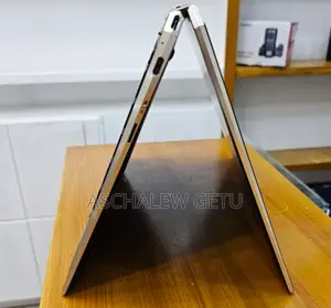 Photo - New Laptop HP Spectre 16GB Intel Core I7 SSD 1T