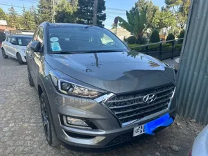 Photo - Hyundai Tucson 2019 Gray