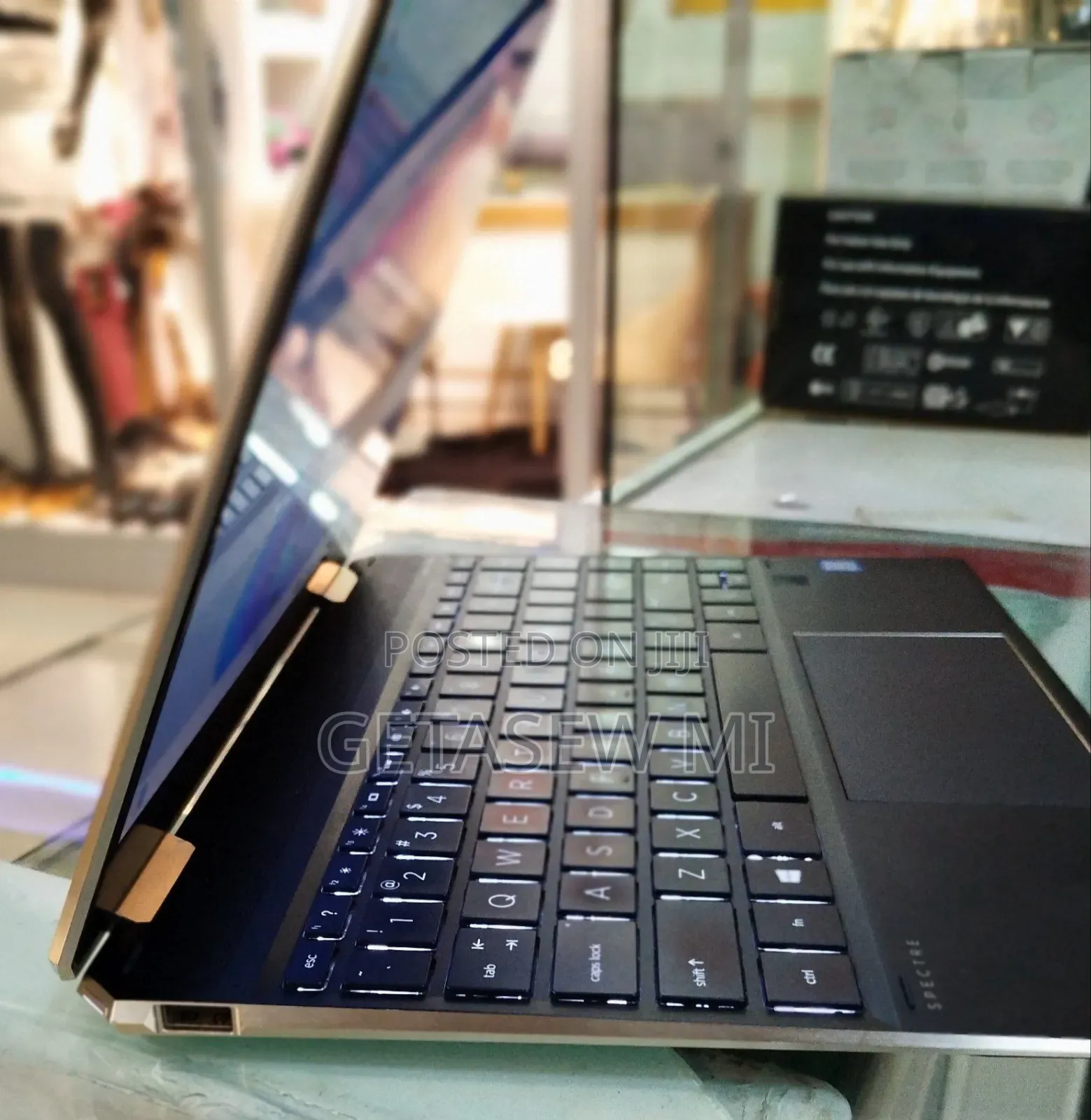 New Laptop HP Spectre X360 13 16GB Intel Core I7 SSD 512GB