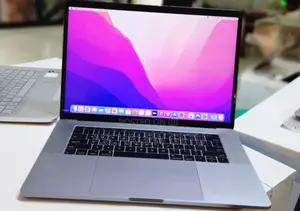 New Laptop Apple MacBook 2016 16GB Intel Core I7 SSD 256GB