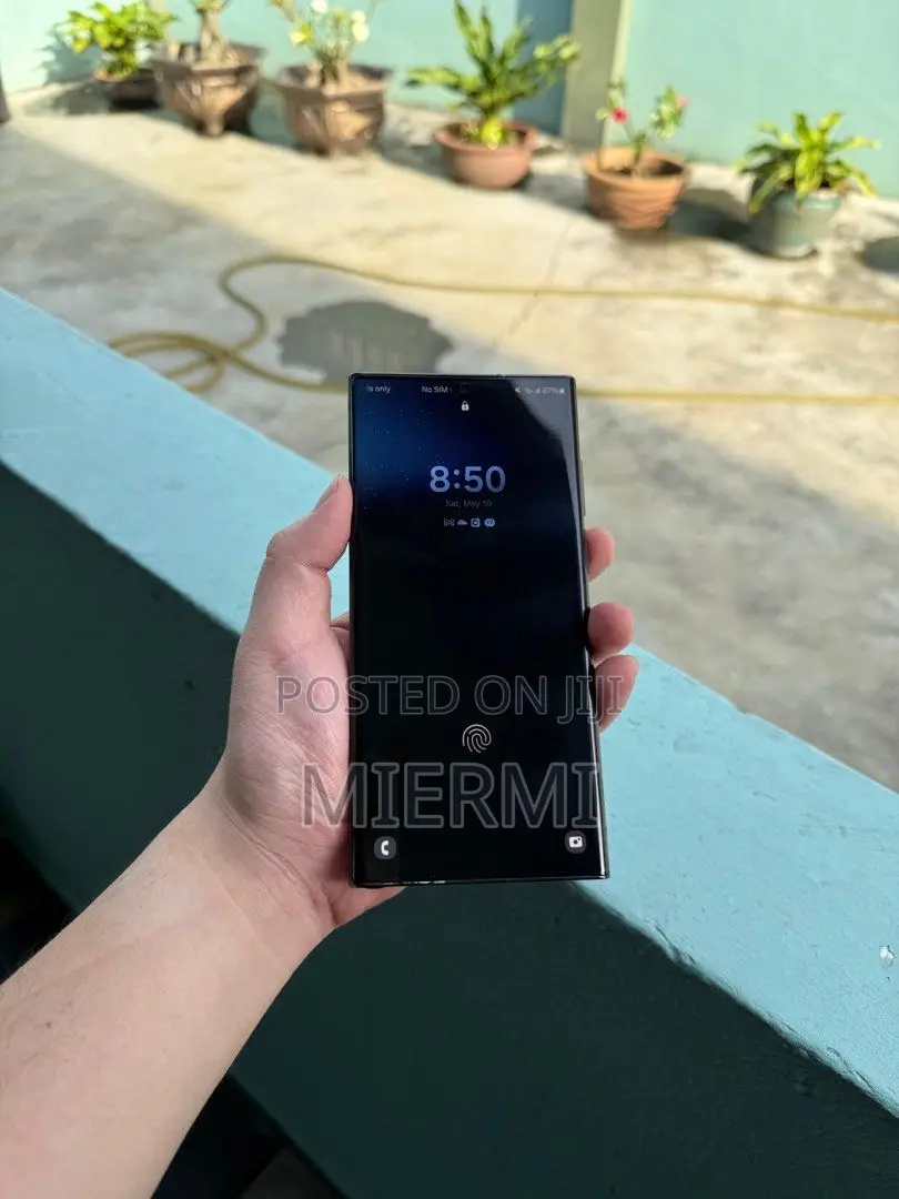 New Samsung Galaxy S22 Ultra 5G 128 GB Black