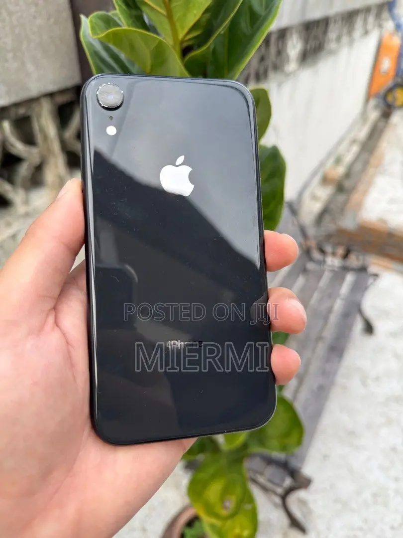 Apple iPhone XR 64 GB Black