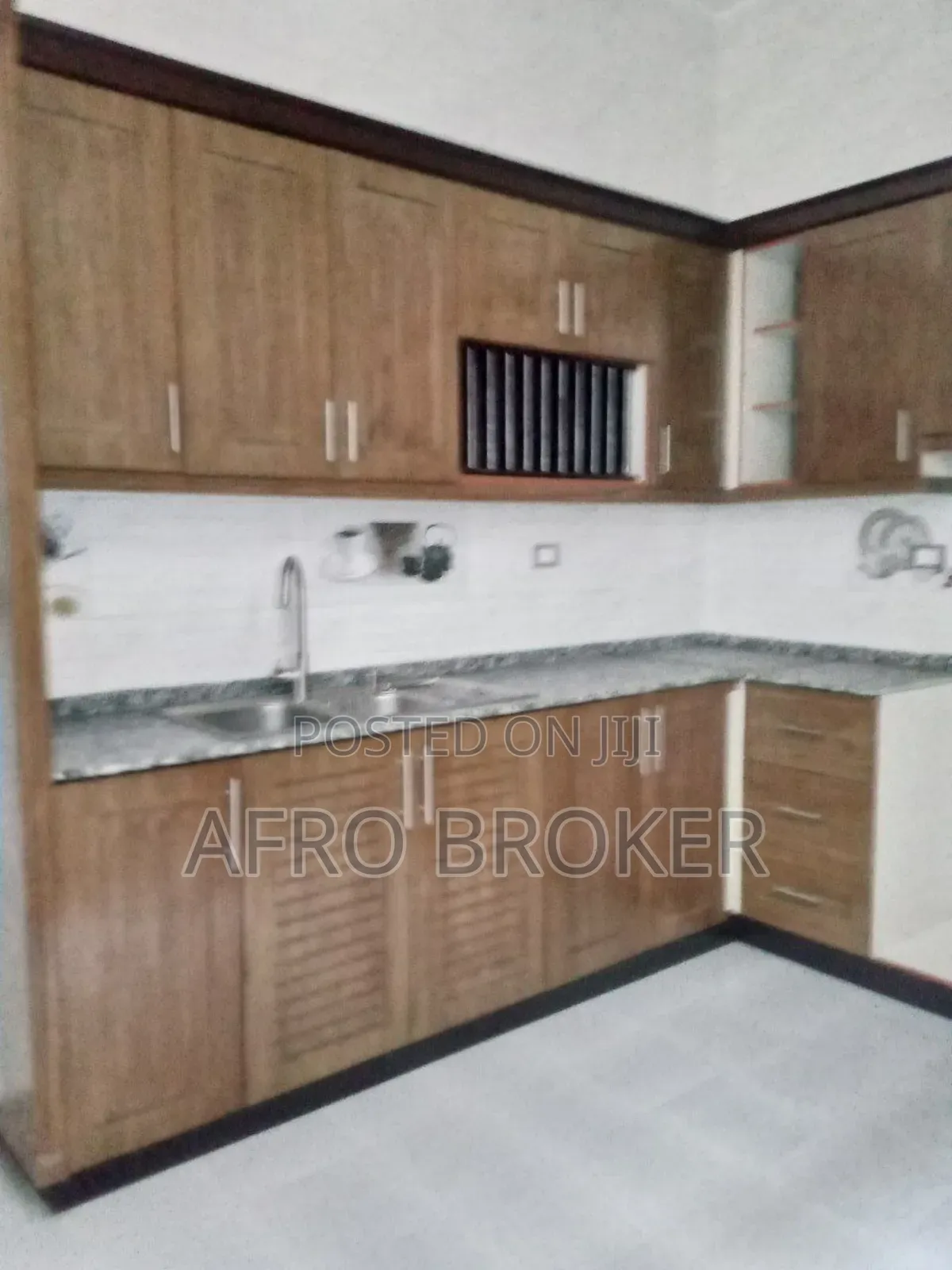 Furnished 4bdrm Villa in Lafto for sale