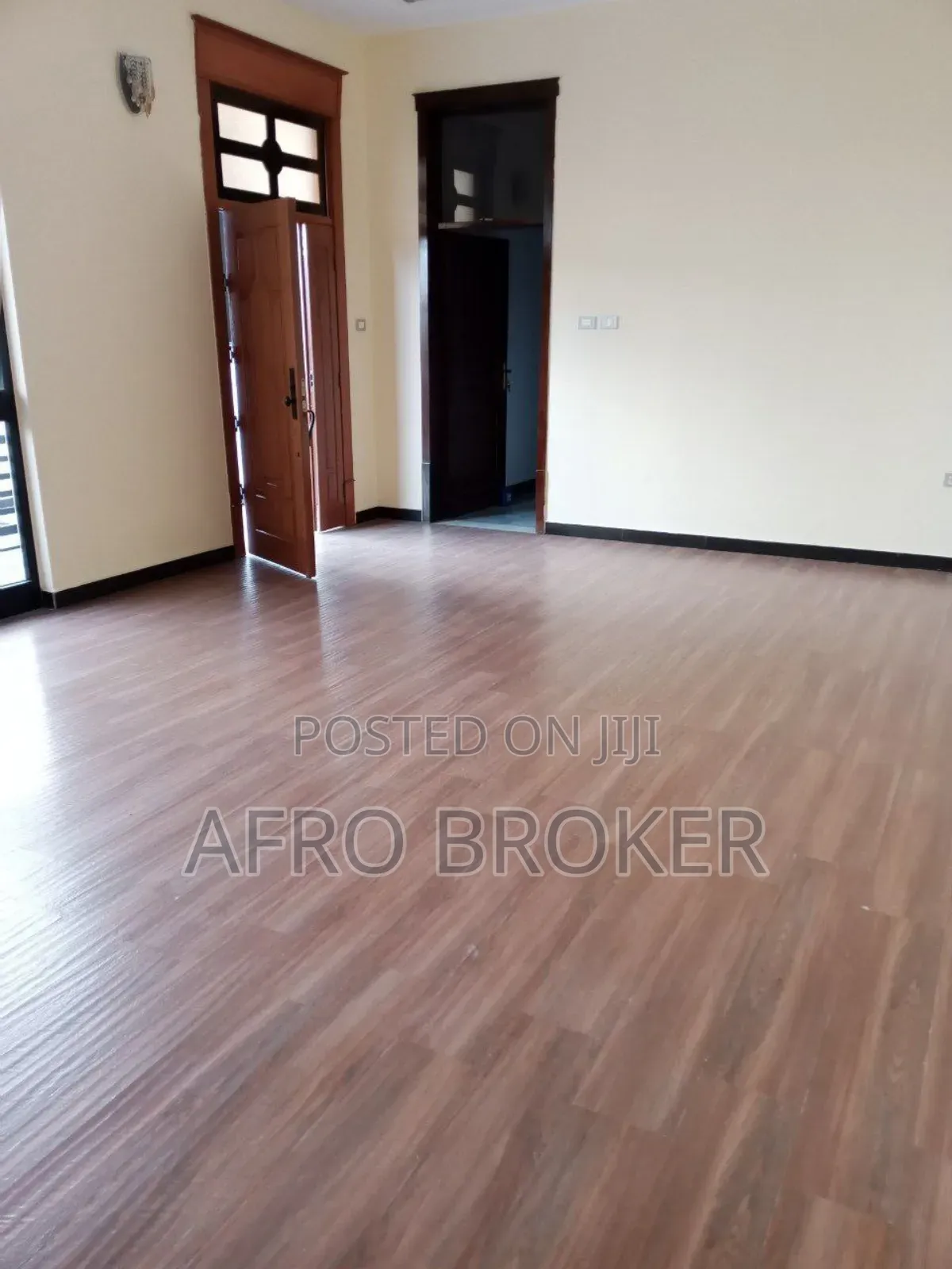 Furnished 4bdrm Villa in Lafto for sale