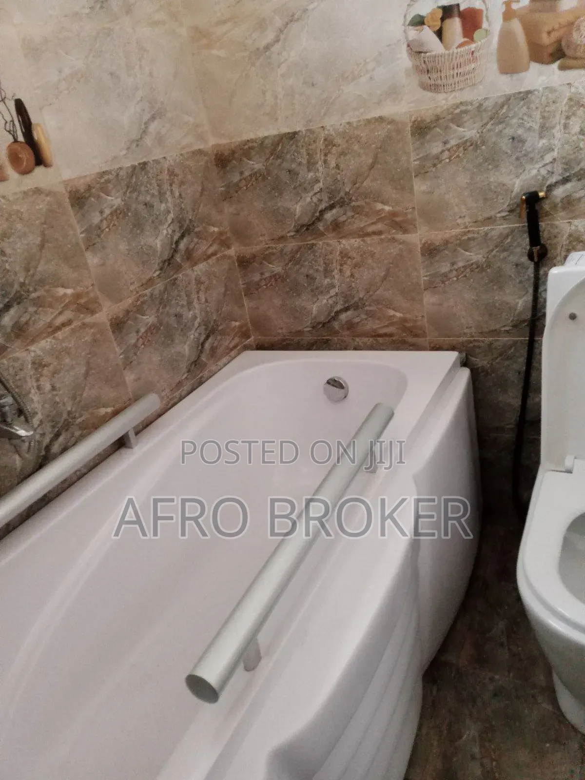 Furnished 4bdrm Villa in Lafto for sale