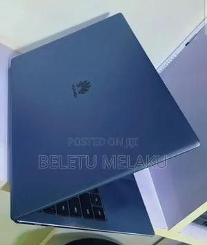 New Laptop Huawei MateBook HZ-W19 8GB Intel Core I5 SSD 256GB