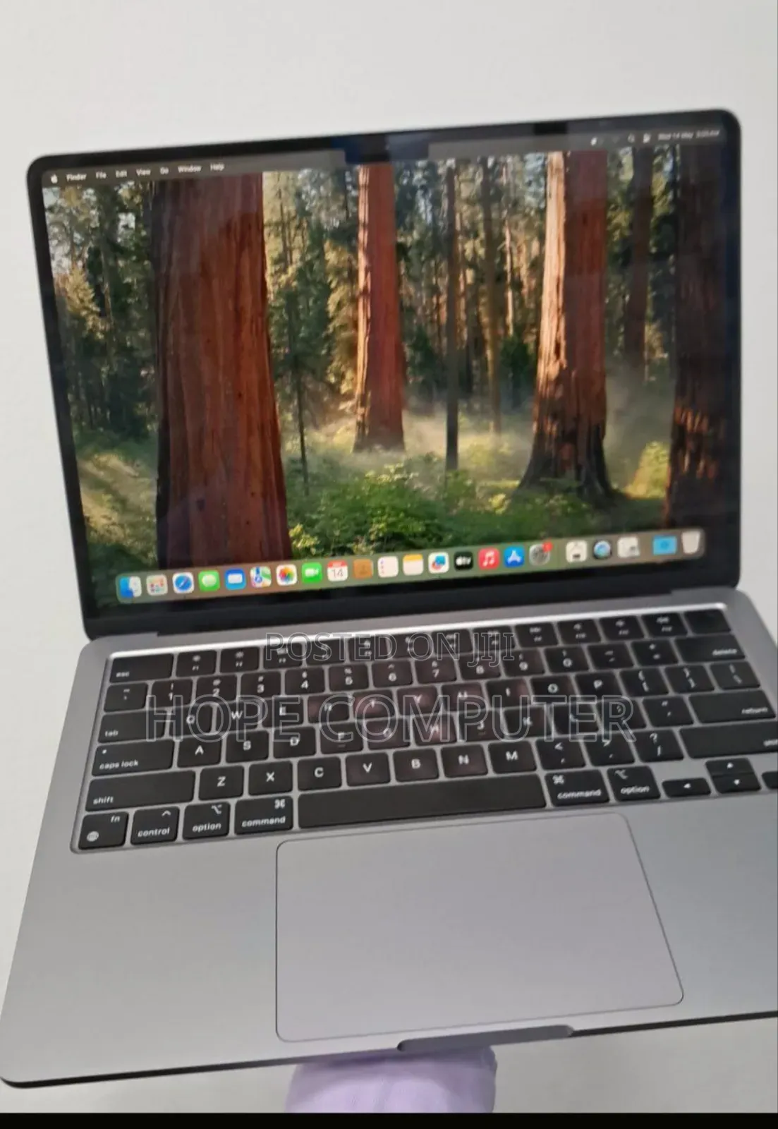 New Laptop Apple MacBook Air 2022 M2 8GB Apple M1 SSD 256GB