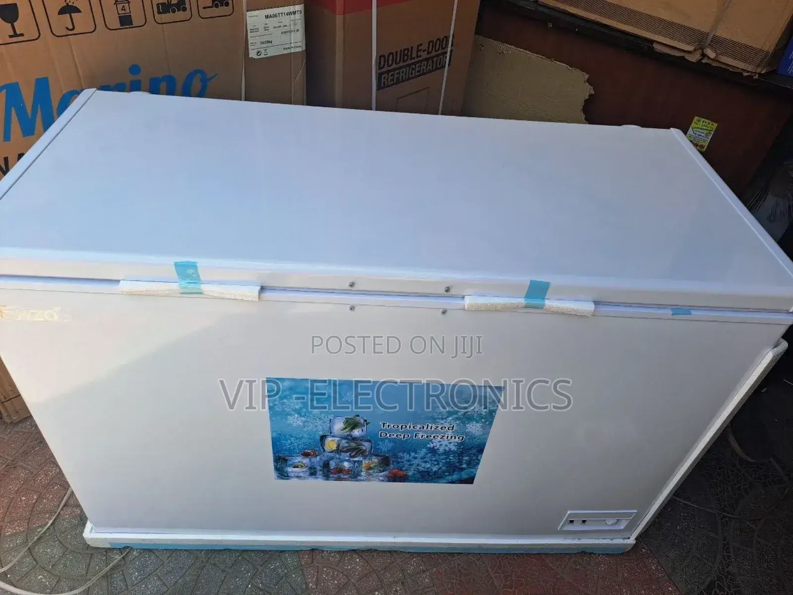 Enzo Chest Freezers 330 Liter Deep