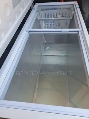 Enzo Chest Freezers 330 Liter Deep