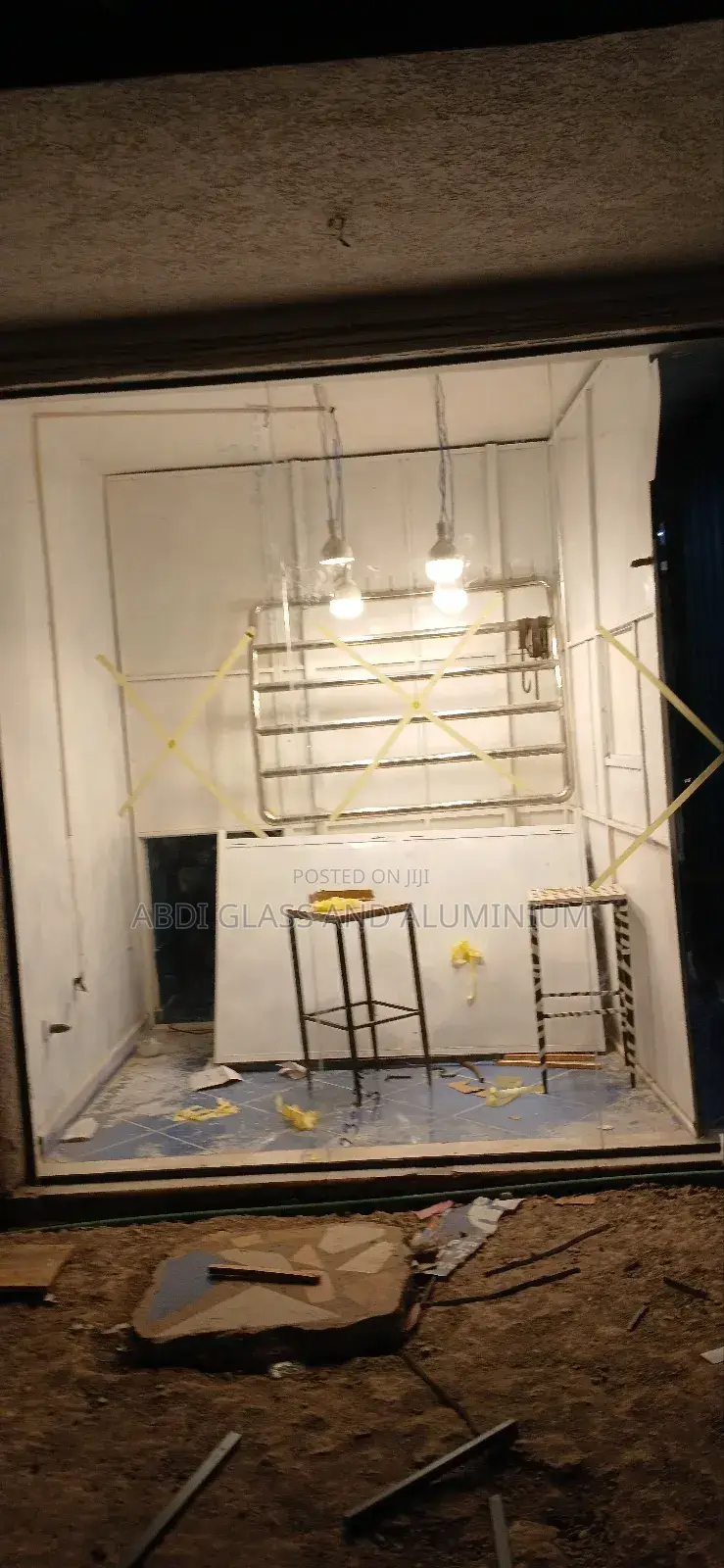 የመስታወት እና አሉምንዩም ስራ