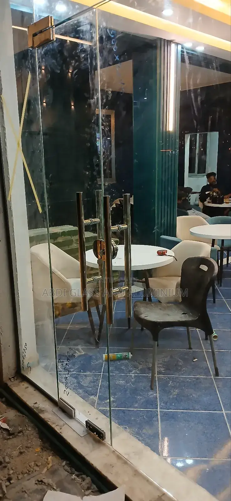 የመስታወት እና አሉምንዩም ስራ