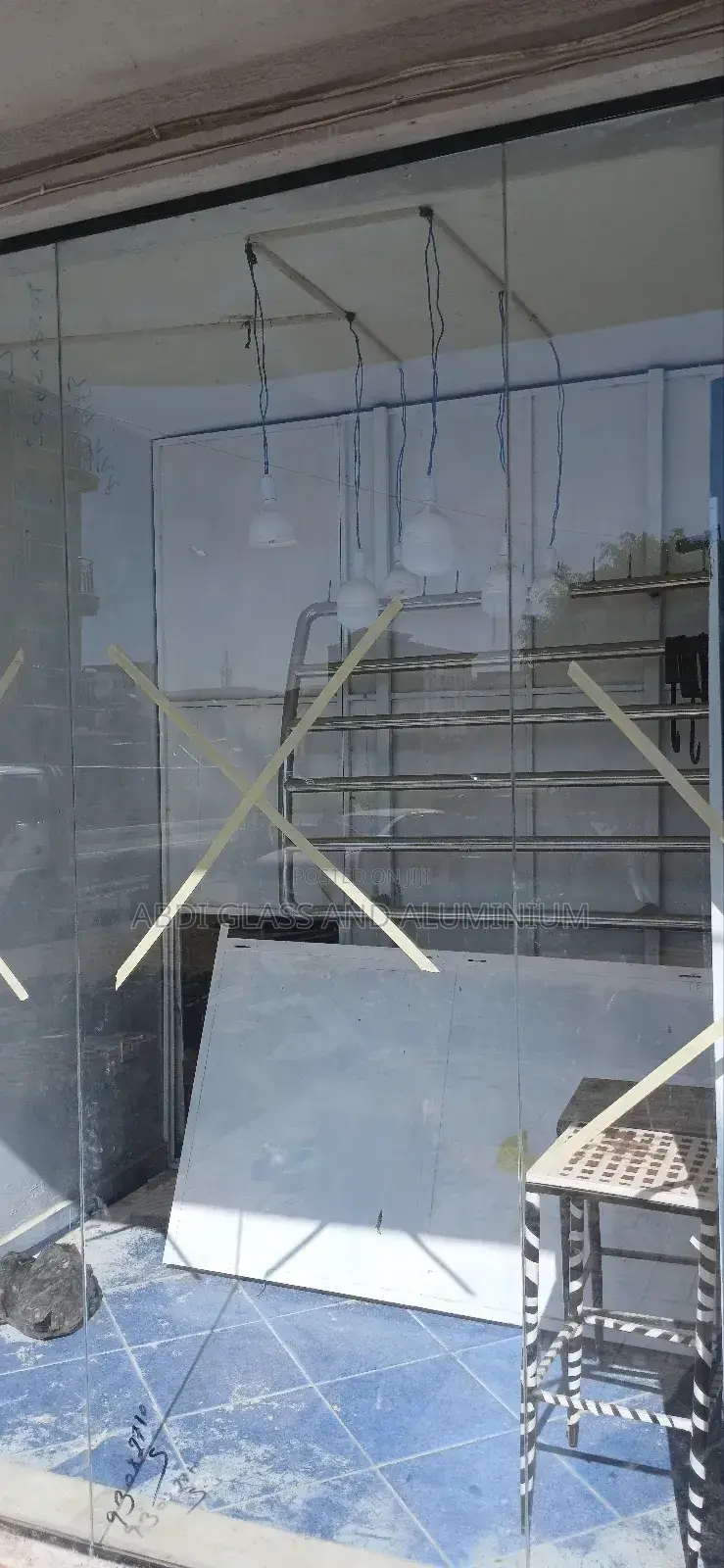 የመስታወት እና አሉምንዩም ስራ