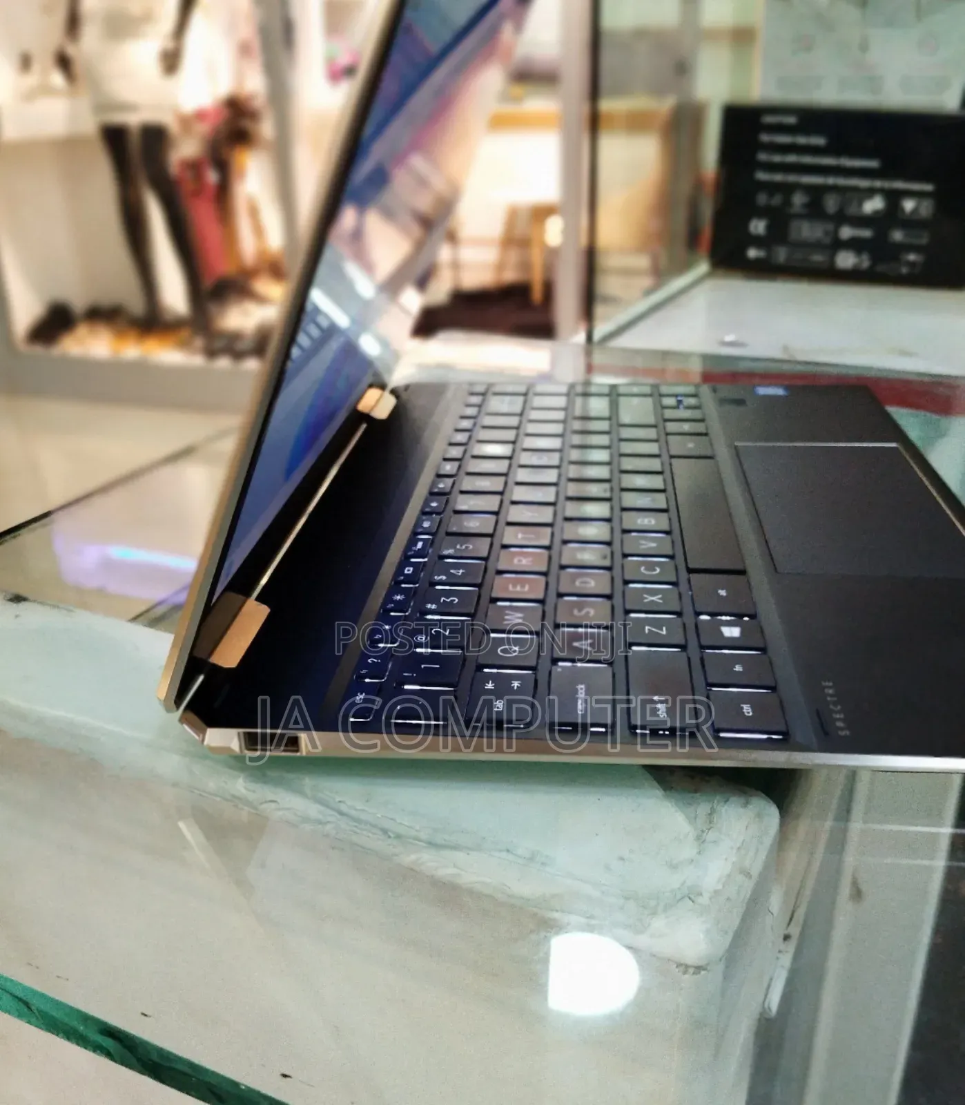 New Laptop HP Spectre 16GB Intel Core I7 SSD 1T