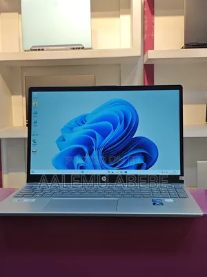 New Laptop HP Stream Notebook 16GB Intel Core I7 SSD 512GB
