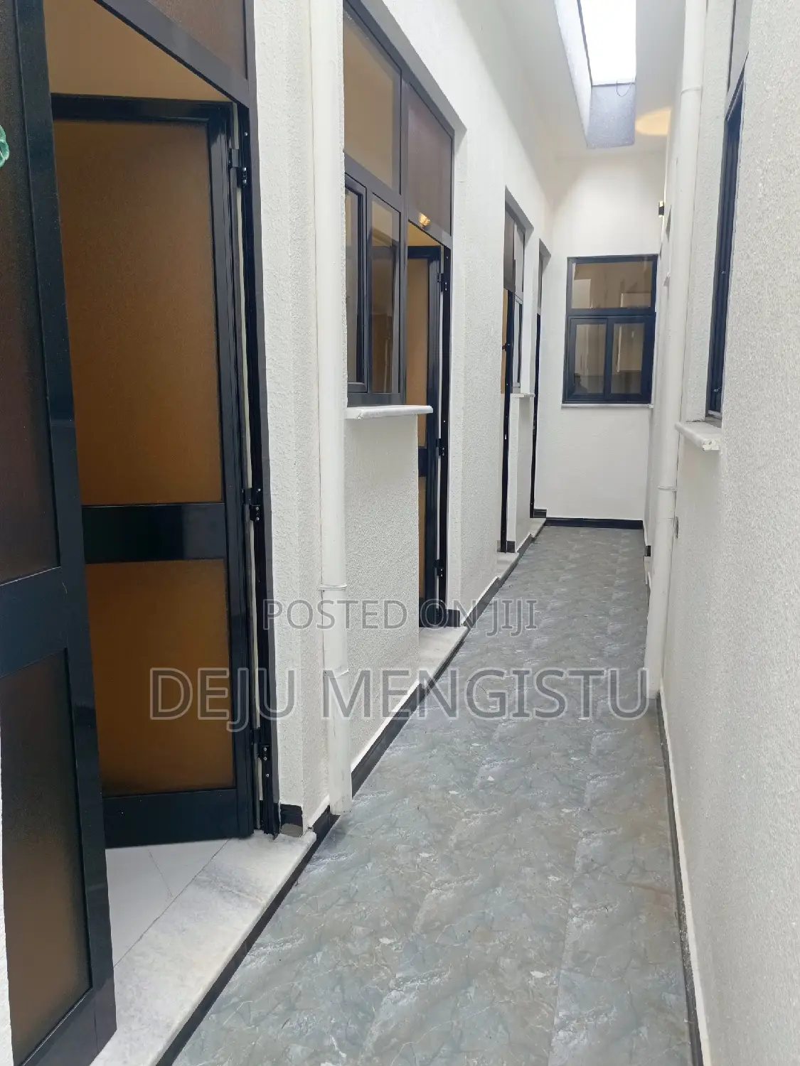 5bdrm Villa in Summit, Bole for sale